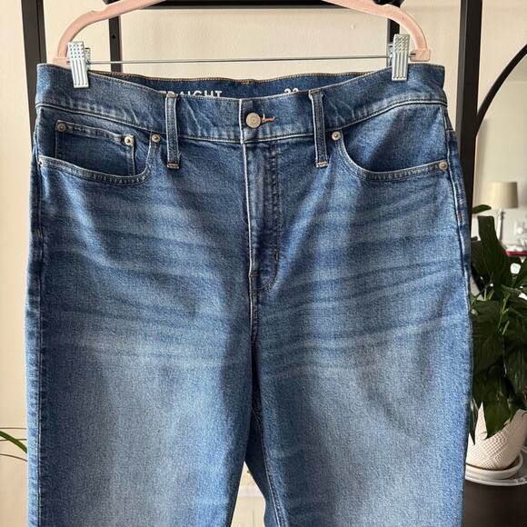 J. Crew Classic Straight Leg Blue Medium Wash High Rise Jeans Women’s Size 33 - Picture 2 of 11